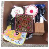 Knives (plastic handles), hot pads and more