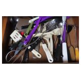 Contents of Kitchen Drawer