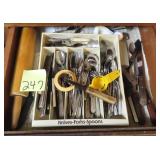 Contents of Kitchen Drawer incl. Flatware