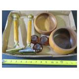 Box Lot: Wood Bowls, Candle Sticks