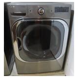 LG Clothes Dryer LIKE NEW!