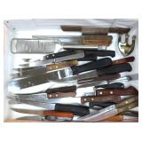 $19 SHIP: Wilton Offset Cake Spreader and Vintage