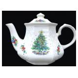 Sadler Salem Christmas Eve Tea Pot