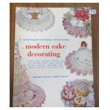 1954 Wilton Moden Cake Decorating Hardback