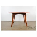 Mahogany dining table with 2 extension leaves