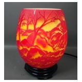 Fenton Kelsey "A Light in the Falls" Cameo Lamp