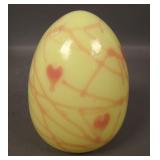 Fenton Glossy Burmese Hanging Hearts Egg