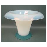 Fry Foval jade Green Rolled Edge Sweet Pea Vase