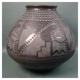 Mata Ortiz Pottery Silveira Black Decorated Pot