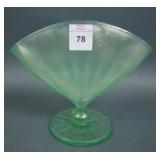 Fenton Florentine Green # 570 Rib Optic Fan Vase