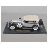 1932 Cadillac Sport Phaelow Collector Car 1:24