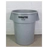 Rubbermaid Brute 44 Gal Heavy Commercial Trash Can