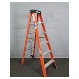 Werner 6 Ft 300 Lb Fiberglass Step Ladder