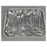 68pc Oneida Flatware