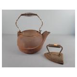Lot Of 2 Vintage Cast Iron Stovekettle & Sadd Iron