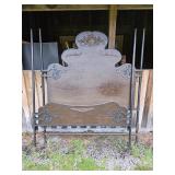 Vintage Queen Metal & Wood Head/foot Board
