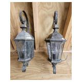 2x The Bid Small Metal & Glass Carriage Style Ligh