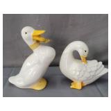 2x The Bid Vintage Ceramic Geese