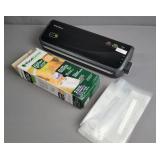 Foodsaver Vacuum Sealer W/ Bags