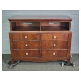 Universal Furn Mahogany6 Drawer Console W/ Storage