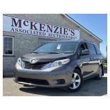2011 TOYOTA SIENNA LE 197133 KMS