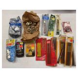 ASSORTED ITEMS: CARPENTER PENCILS, GLASS CUTTER