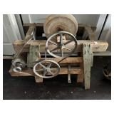 VINTAGE GRINDING MACHINE