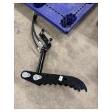 HYDRAULIC THUMB CLAMP