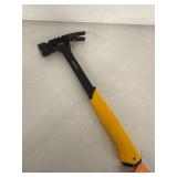 DEWALT 28 OZ HAMMER