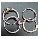 SILVER(2.39G),  2 SMALL HOOP EARRING