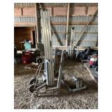 GENIE SUPERLIFT SLC-18 (NEEDS REPAIR)