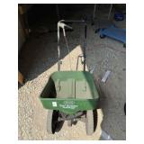 SCOTTS SPREADER