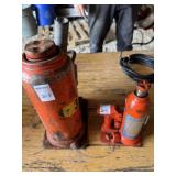 (2) BOTTLE JACKS - 1 NO HANDLE