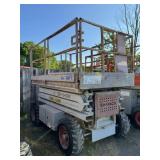 SKYJACK SJ7027 4 WHEEL DRIVE(RUNS DRIVES AND LIFTS