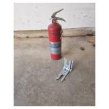Kidde Fire Extinguisher With Mount