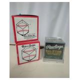 3 Rawlings Ball Of Fame Baseballï¿½ Display Holders