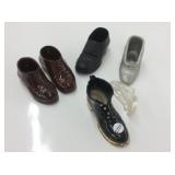 6 Small Shoe Figurines