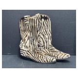 Made in Italy Size 38 Animal Print Boots