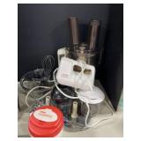 Assorted Kitchen Items