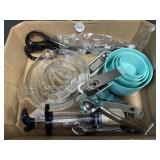 Measuring Cup Set, Juicer, Digital Thermometer,
