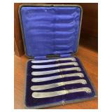 Vintage Boxed  Set Of Butter Knives