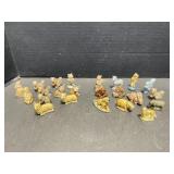 24 Assorted Wade Whimsies