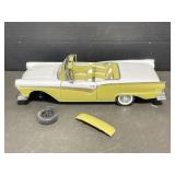 Die-Cast 1957 Ford Fairlane Skyliner Model Car