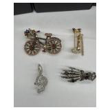 4 Various Brooches - new