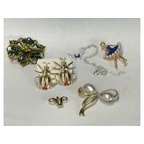 4 Costume Jewelry Brooches