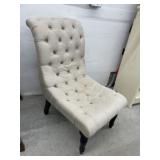 Tufted Accent Chair 20x25x35 '