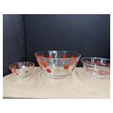 Polka Dot Glass Mixing Bowls and Pyrex Glass Bowl