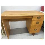 Wooden Desk, 40x19x29 '