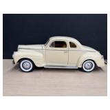 1/18 Scale 1941 Plymouth