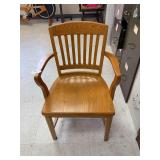 Oak arm chair